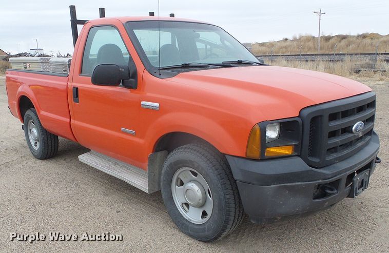 image for item DH4784 2006 Ford F250 Super Duty XL pickup truck