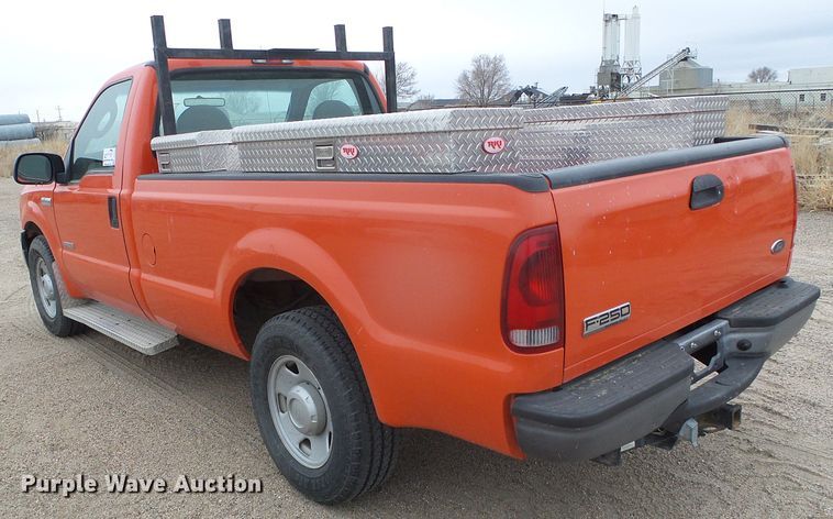 image for item DH4784 2006 Ford F250 Super Duty XL pickup truck