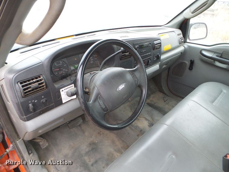 image for item DH4784 2006 Ford F250 Super Duty XL pickup truck