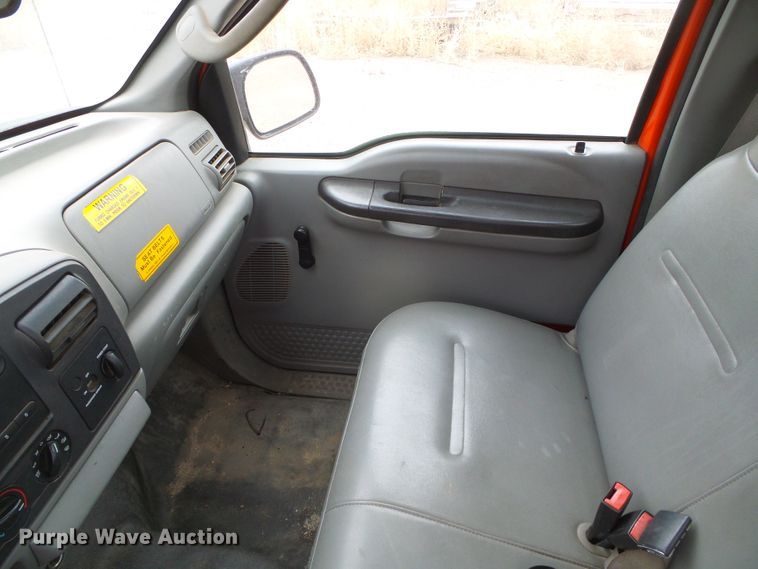 image for item DH4784 2006 Ford F250 Super Duty XL pickup truck