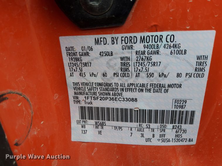 image for item DH4784 2006 Ford F250 Super Duty XL pickup truck