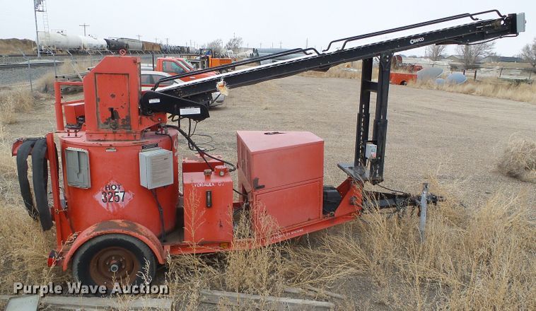 image for item DH4785 2001 Craftco SS125 crack seal machine