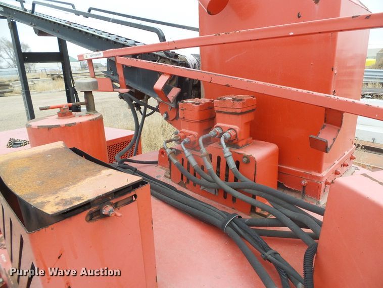 image for item DH4785 2001 Craftco SS125 crack seal machine