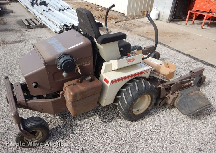 image for item EH9447 2004 Grasshopper 722D2 ZTR lawn mower