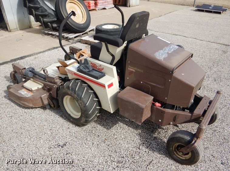 image for item EH9447 2004 Grasshopper 722D2 ZTR lawn mower