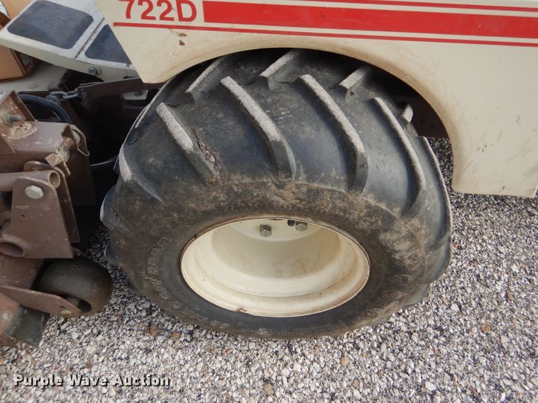 image for item EH9447 2004 Grasshopper 722D2 ZTR lawn mower