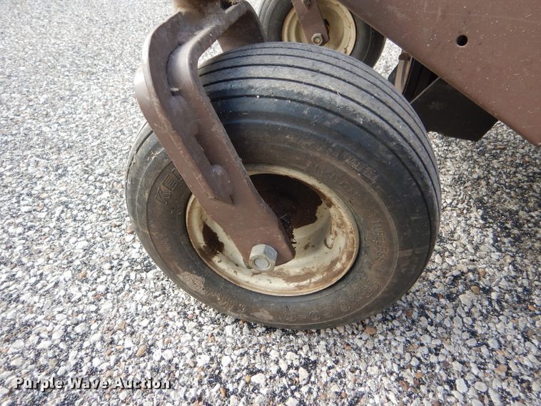 image for item EH9447 2004 Grasshopper 722D2 ZTR lawn mower