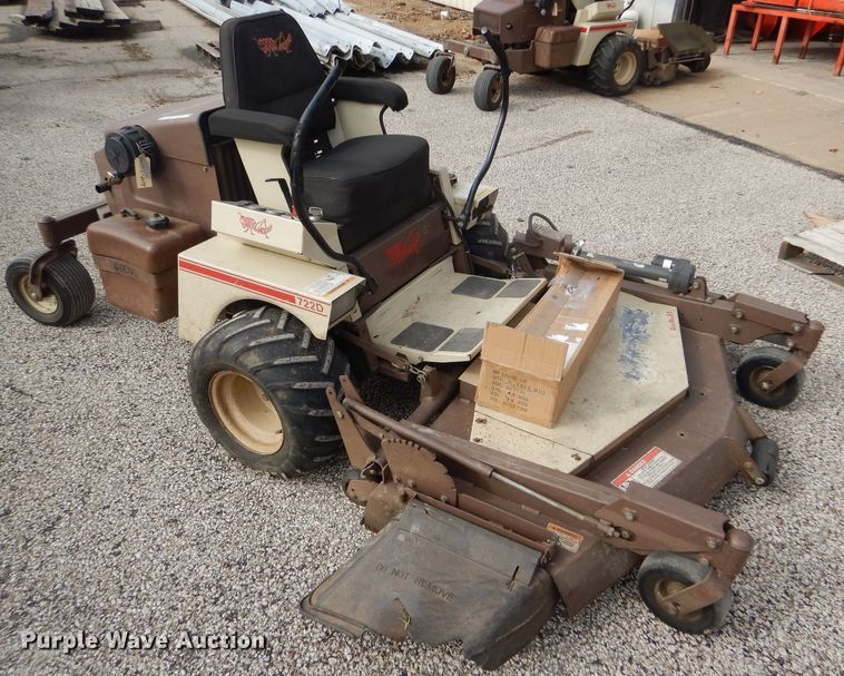 image for item EH9449 2004 Grasshopper 722D2 ZTR lawn mower