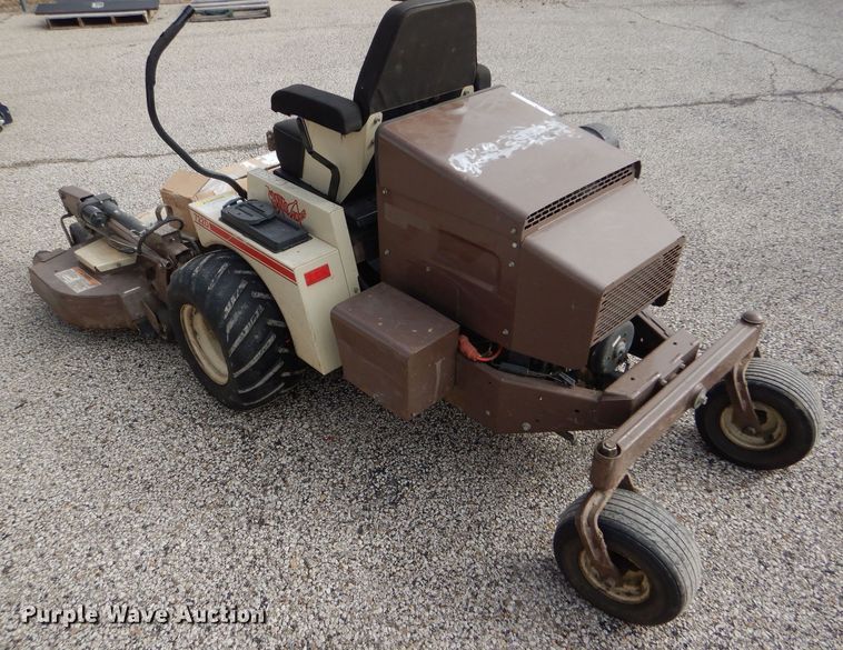 image for item EH9449 2004 Grasshopper 722D2 ZTR lawn mower