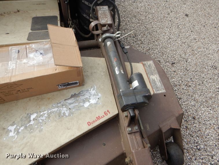 image for item EH9449 2004 Grasshopper 722D2 ZTR lawn mower