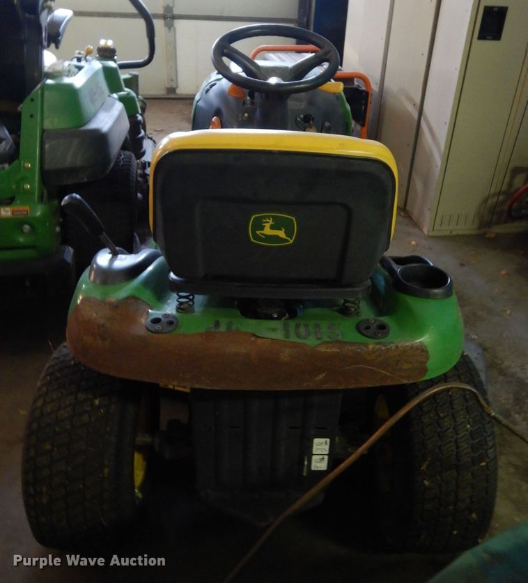 image for item FY9344 2005 John Deere L111 lawn mower