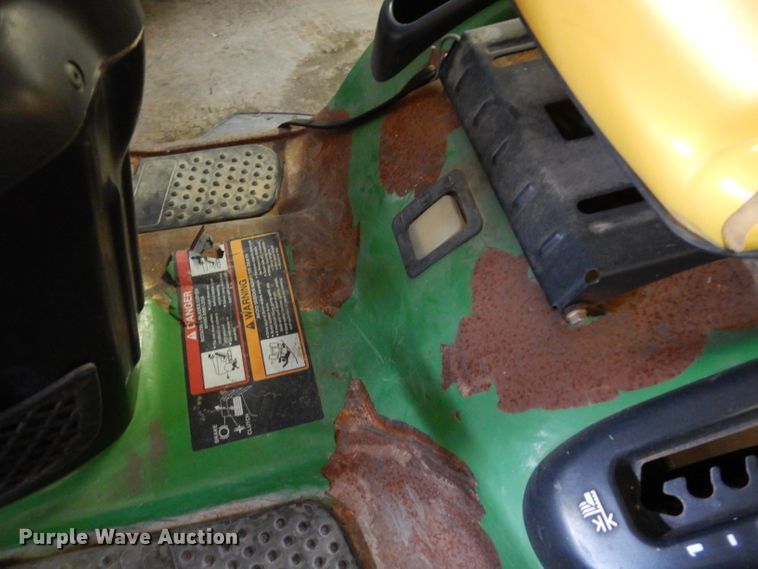 image for item FY9344 2005 John Deere L111 lawn mower