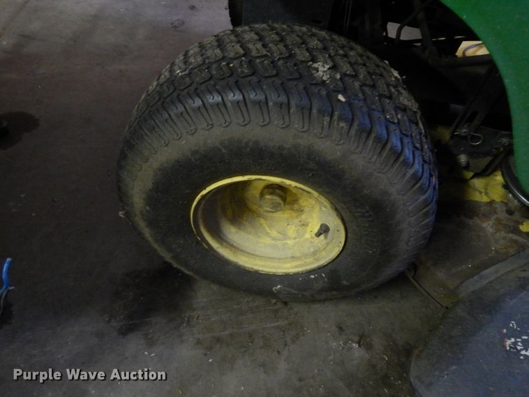 image for item FY9344 2005 John Deere L111 lawn mower