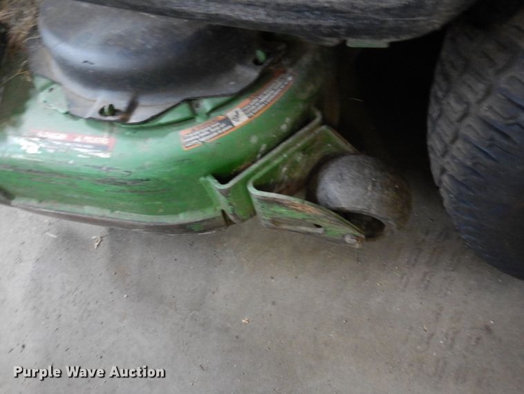 image for item FY9345 2012 John Deere Z910A lawn mower