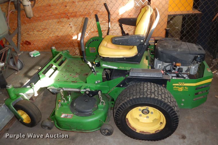 image for item FY9346 2003 John Deere 717 lawn mower