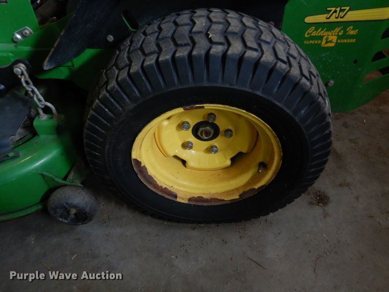 image for item FY9346 2003 John Deere 717 lawn mower