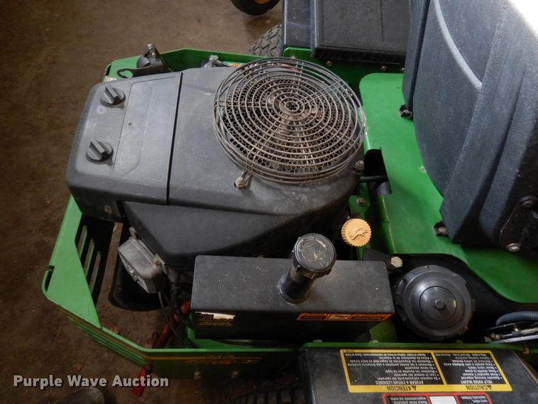 image for item FY9346 2003 John Deere 717 lawn mower