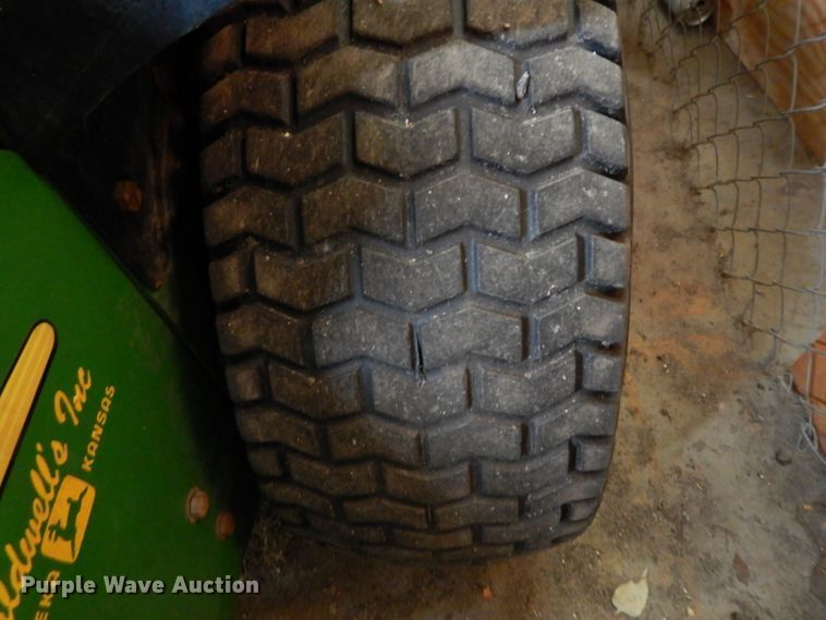 image for item FY9346 2003 John Deere 717 lawn mower