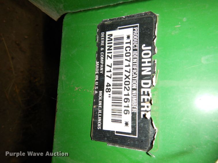 image for item FY9346 2003 John Deere 717 lawn mower