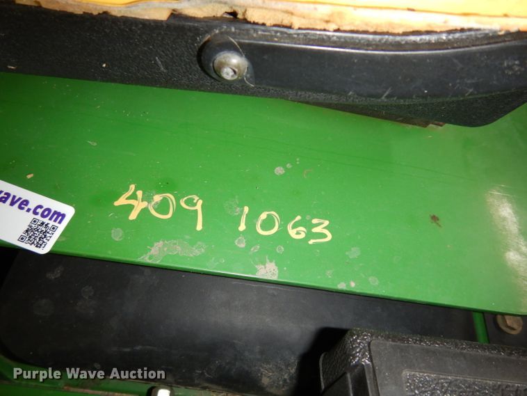 image for item FY9346 2003 John Deere 717 lawn mower