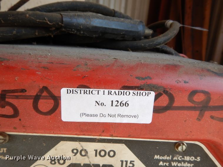 Lincoln AC-180-S arc welder in Topeka, KS | Item FY9419 sold | Purple Wave