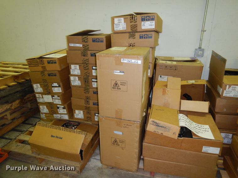 image for item FY9424 (174) Motorola portable radio adapters