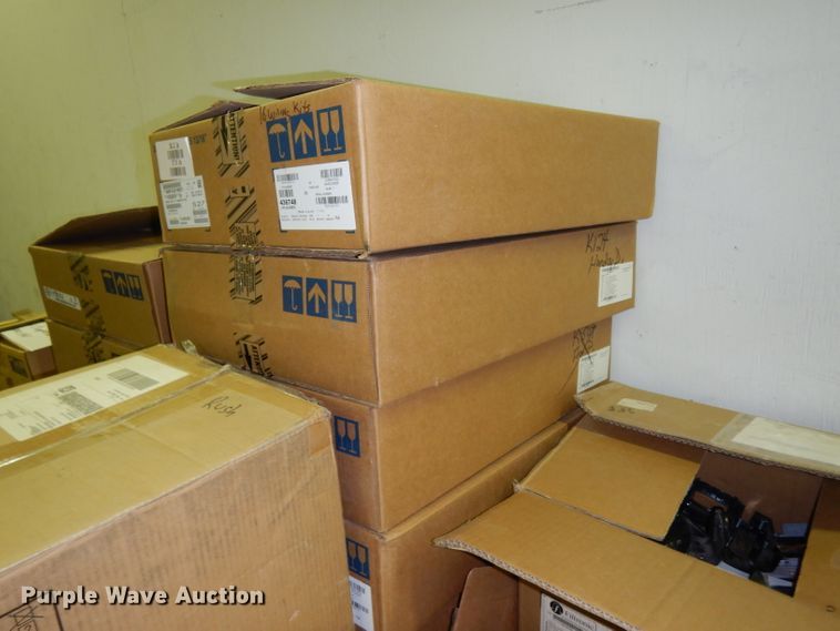 image for item FY9424 (174) Motorola portable radio adapters