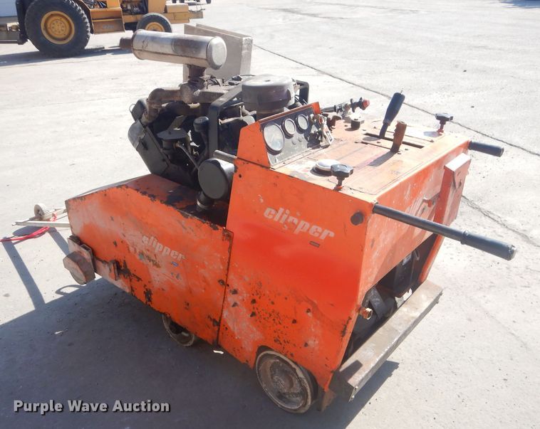 image for item GG9640 2001 Norton Clipper CG5BKGV concrete saw