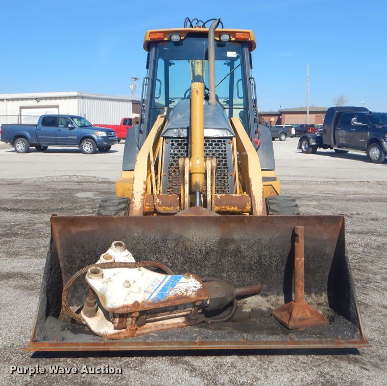 image for item GG9645 2003 John Deere 310G backhoe