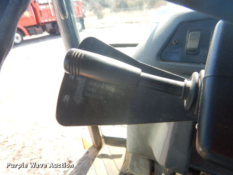 image for item GG9645 2003 John Deere 310G backhoe