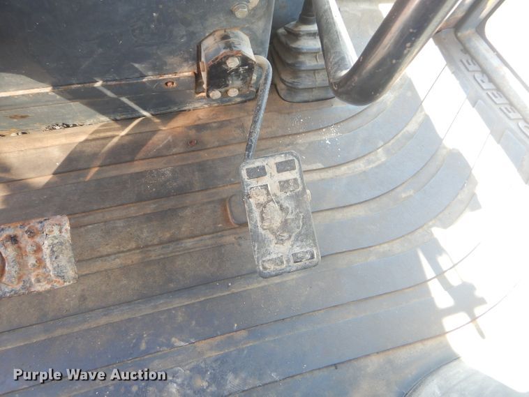 image for item GG9645 2003 John Deere 310G backhoe