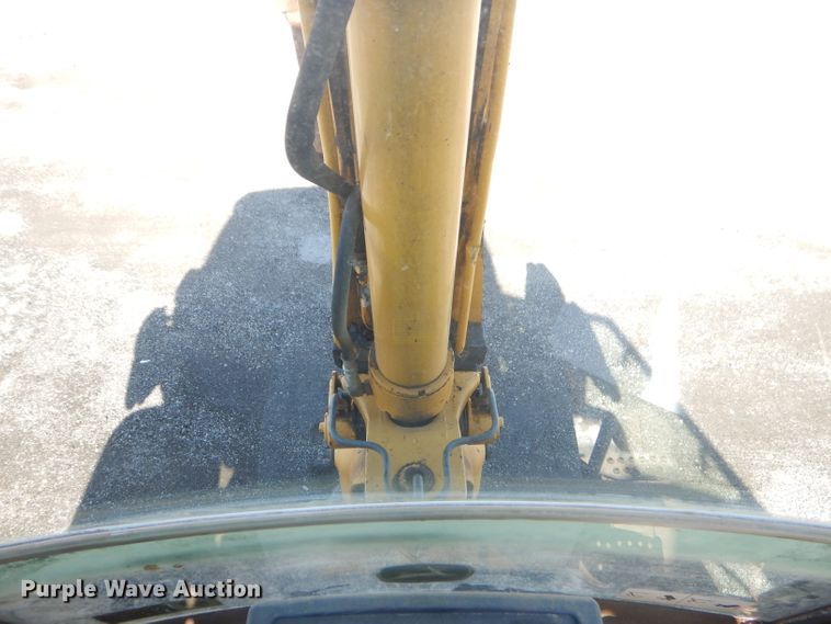 image for item GG9645 2003 John Deere 310G backhoe