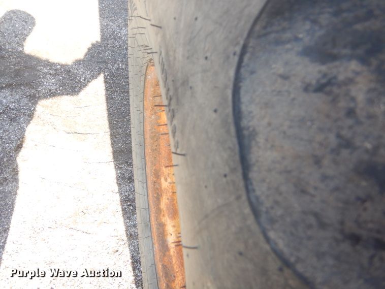 image for item GG9645 2003 John Deere 310G backhoe