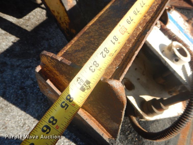 image for item GG9645 2003 John Deere 310G backhoe