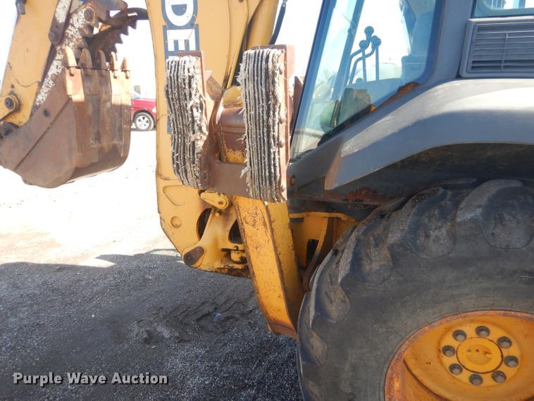 image for item GG9645 2003 John Deere 310G backhoe