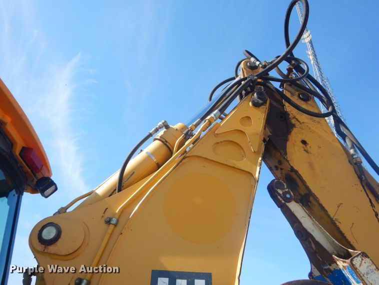 image for item GG9645 2003 John Deere 310G backhoe