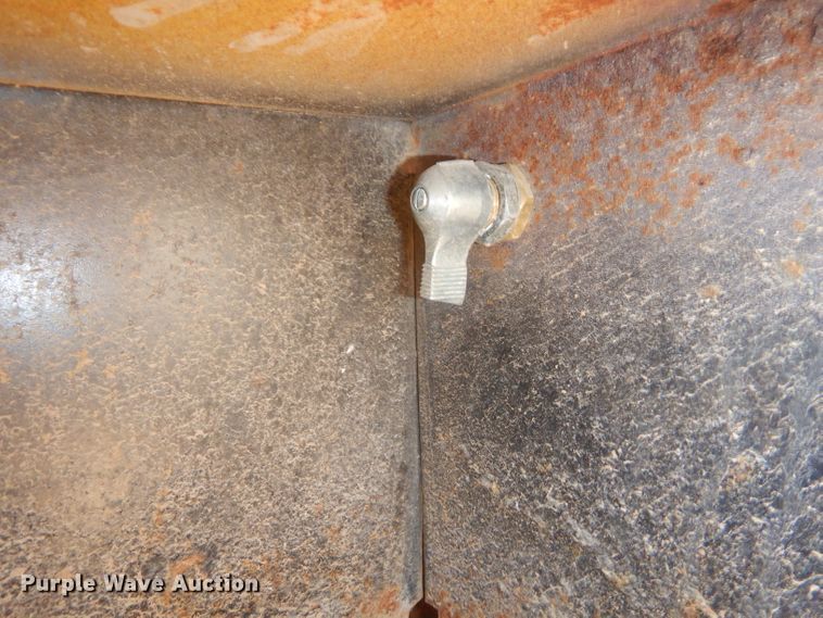 image for item GG9645 2003 John Deere 310G backhoe