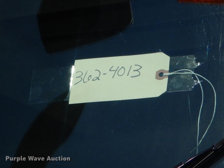 image for item GG9645 2003 John Deere 310G backhoe