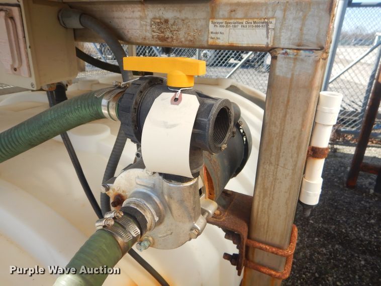 image for item GG9647 2004 Sprayer Specialties SB1400SS salt brine maker