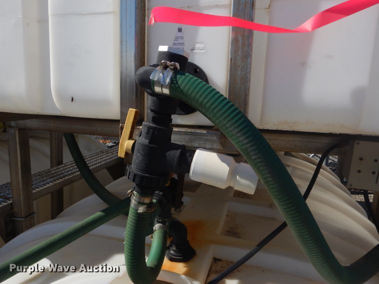 image for item GG9647 2004 Sprayer Specialties SB1400SS salt brine maker