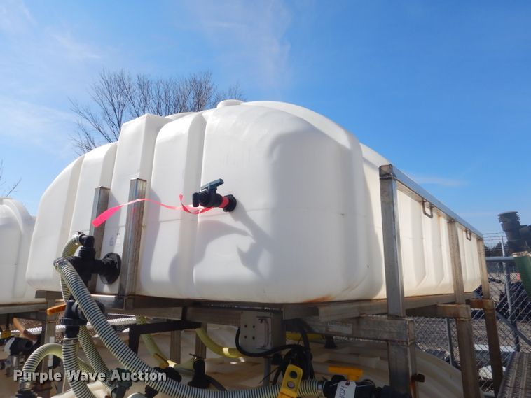 image for item GG9648 2004 Sprayer Specialties SB1400SS salt brine maker