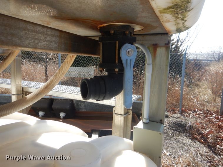 image for item GG9649 2004 Sprayer Specialties SB1400SS salt brine maker