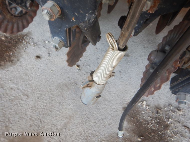 image for item GG9650 1997 Great Plains EWNG7-1008-0231 no-till grain drill