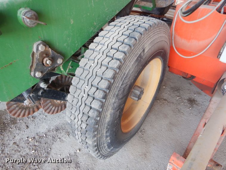 image for item GG9650 1997 Great Plains EWNG7-1008-0231 no-till grain drill