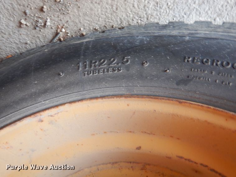 image for item GG9650 1997 Great Plains EWNG7-1008-0231 no-till grain drill