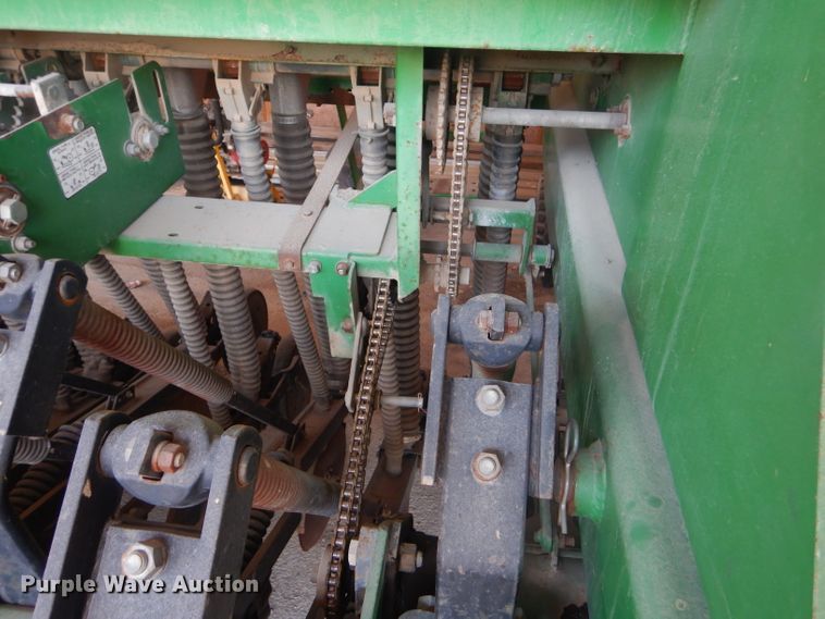 image for item GG9650 1997 Great Plains EWNG7-1008-0231 no-till grain drill