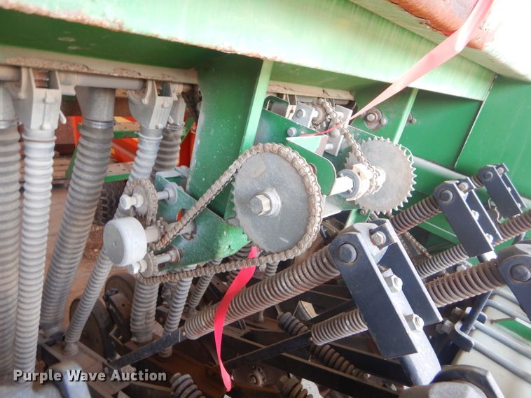 image for item GG9650 1997 Great Plains EWNG7-1008-0231 no-till grain drill