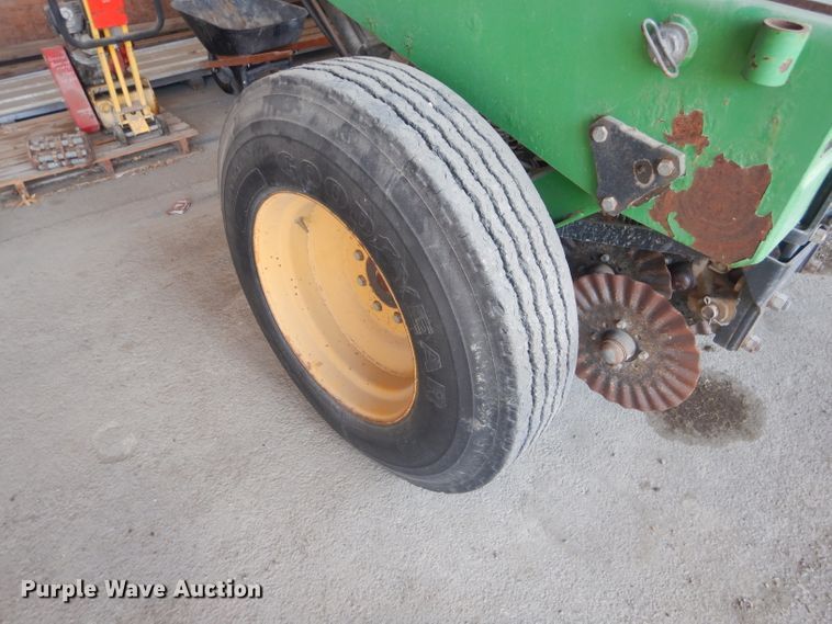 image for item GG9650 1997 Great Plains EWNG7-1008-0231 no-till grain drill