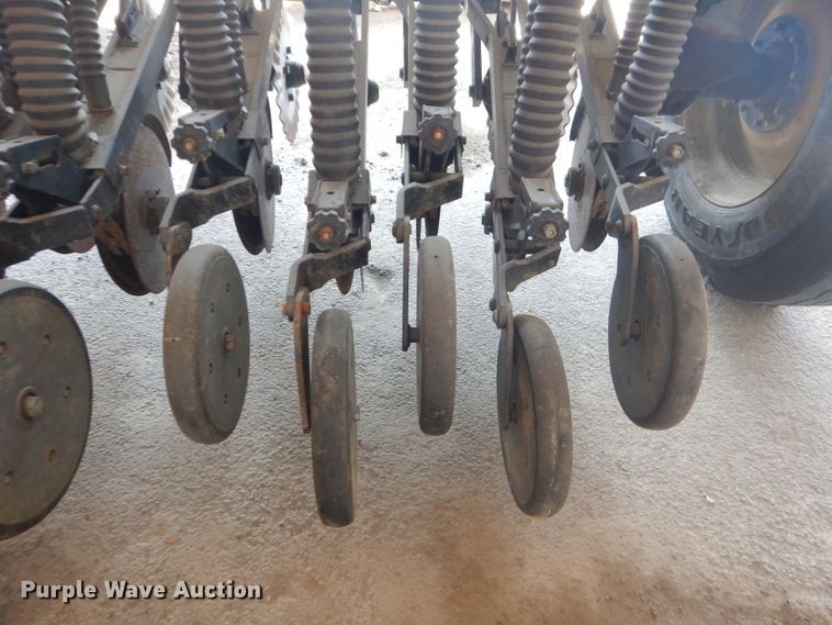 image for item GG9650 1997 Great Plains EWNG7-1008-0231 no-till grain drill