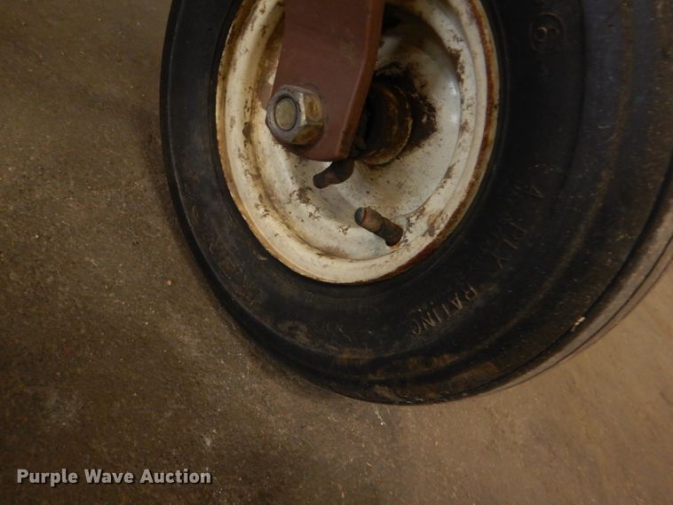 image for item GX9802 2007 Grasshopper 721D ZTR lawn mower